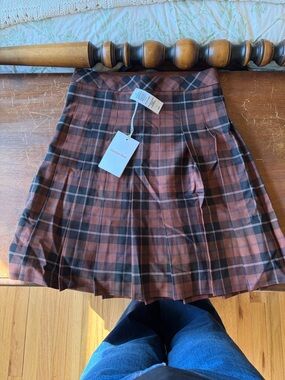 Aritzia Plaid Pleated Mini Skirt in Rust and Black